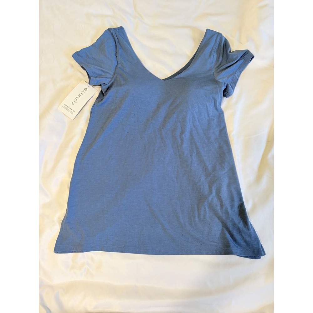 Athleta Essence Support Top Blue V-Neck Built-In Shelf Bra Yoga Tee Small NWT